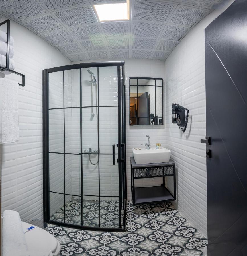 Budget Single Room,1298012143:JPEG